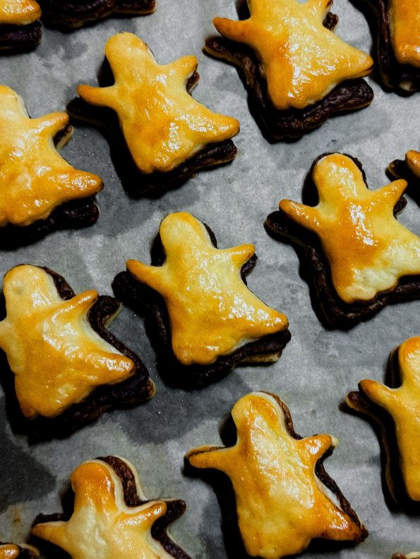 Halloween Nutella Geister aus Blätterteig - Kathis Rezepte (1)