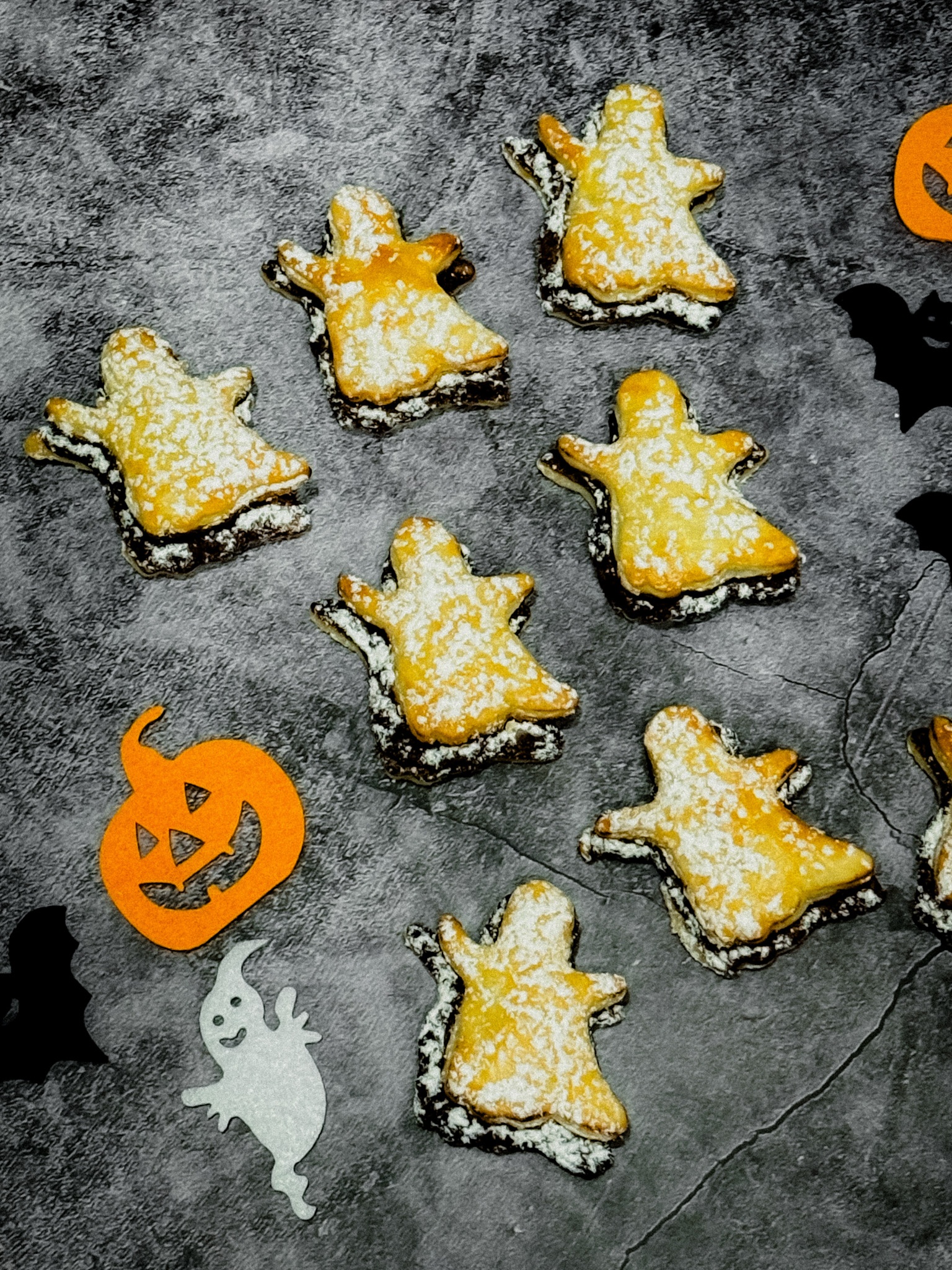 Halloween Nutella Geister aus Blätterteig - Kathis Rezepte